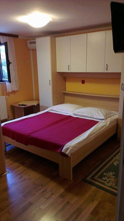 Apartment Zigo Rab Town Bagian luar foto