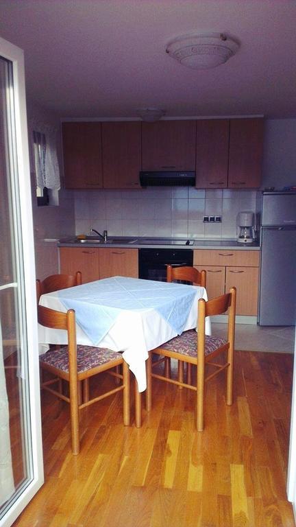 Apartment Zigo Rab Town Bagian luar foto